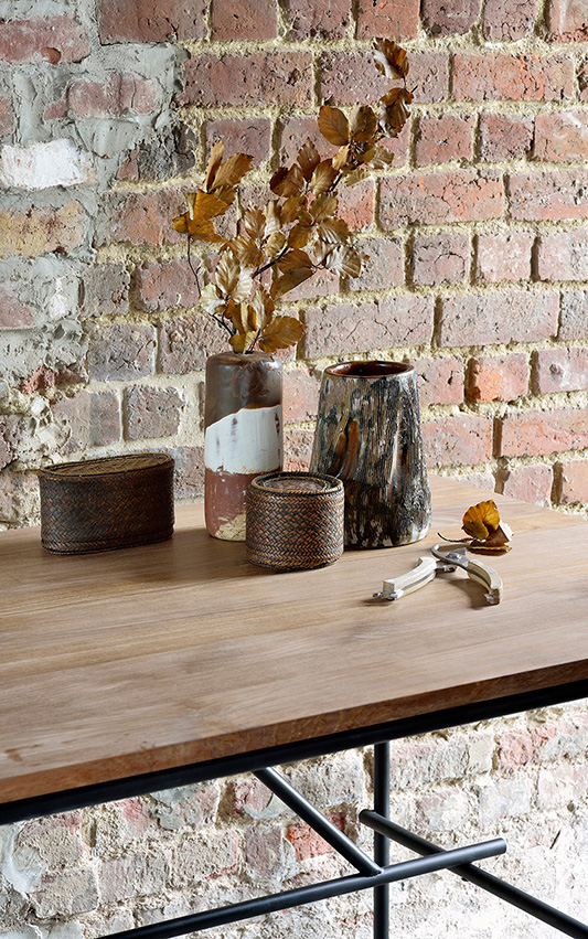 10139_Oscar_desk_detail